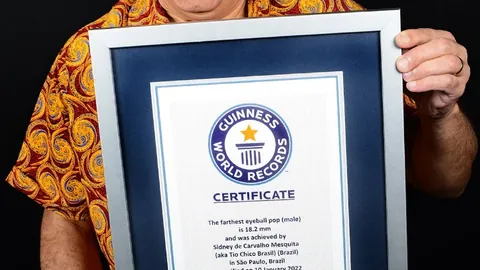 东契奇半场数据亮眼：投篮4中10，三分0中1，贡献14分4板5助2断